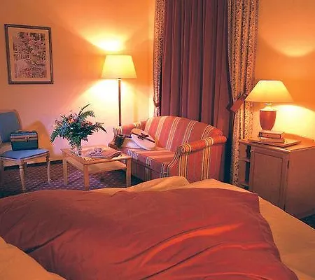 B&B HOTEL Gera 3*