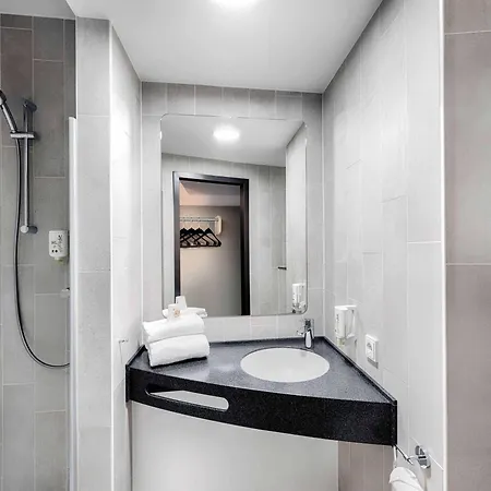 B&B HOTEL Gera Hotel 3*