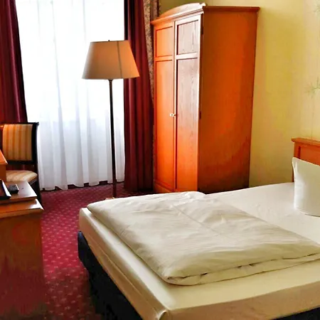 Hotel B&B Hotel Gera 3*