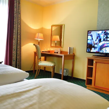 Hotel B&B Hotel Gera 3*