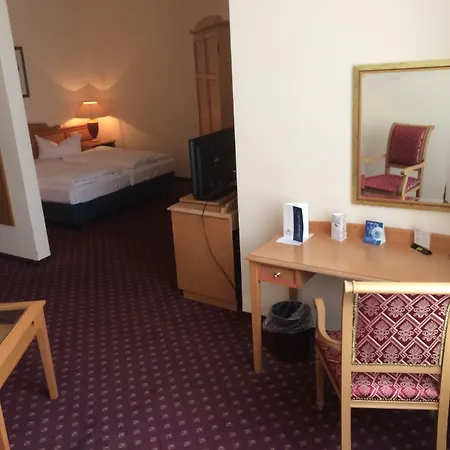 B&B HOTEL Gera 3*